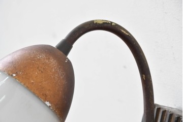 和製ヴィンテージ　実用性とデザイン性を兼ね備えたウォールライト　(R-086992)