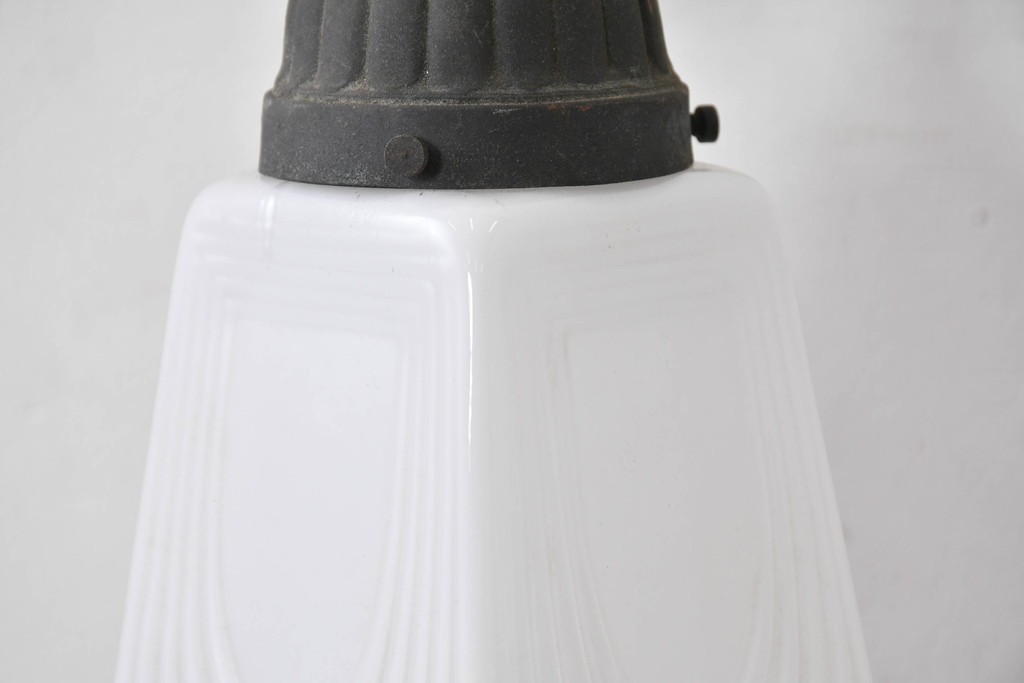 和製アンティーク　希少デザイン　大正ロマン薫る洋館スタイルのウォールライト　(R-086993)