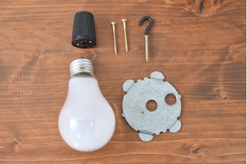 《引っ掛けシーリング式ペンダントライト加工費込み》和製ヴィンテージ　ナショナル(National、松下電工)　昭和レトロ　オレンジ色のペンダントライト　外箱付き　(R-086996)