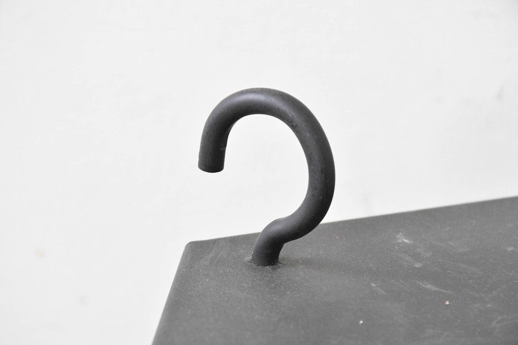 中古　金工職人　飯野歌之助作　幾何学的なステンドグラスのデザインが目を引くペンダントライト　(R-086997)