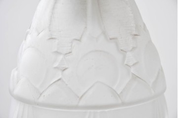 フランスアンティーク　Vianne(ヴィアンヌ)社　装飾ガラスシェードの3灯シャンデリア　(R-086999)