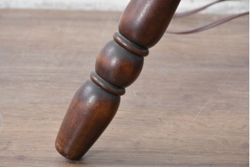 ヴィンテージ照明　松本民芸家具　挽き物の三本脚が目を惹くB型フロアスタンド　(R-087005)