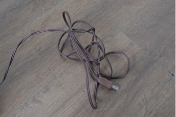 ヴィンテージ照明　松本民芸家具　挽き物の三本脚が目を惹くB型フロアスタンド　(R-087005)