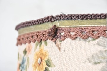 アジアンビンテージ　チーク材　オリエンタルな彫刻が存在感を放つフロアランプ　(R-087006)