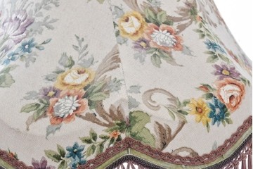 アジアンビンテージ　チーク材　オリエンタルな彫刻が存在感を放つフロアランプ　(R-087006)