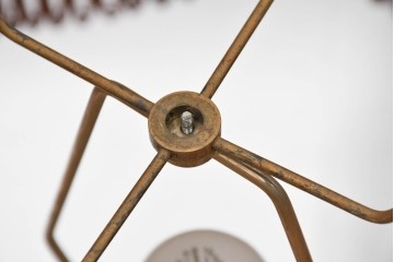 アジアンビンテージ　チーク材　オリエンタルな彫刻が存在感を放つフロアランプ　(R-087006)