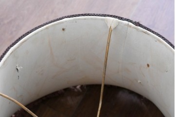 アジアンビンテージ　チーク材　オリエンタルな彫刻が存在感を放つフロアランプ　(R-087006)