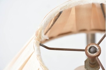 アメリカヴィンテージ　シンプルでクラシカルな佇まいのフロアスタンド　(R-087007)