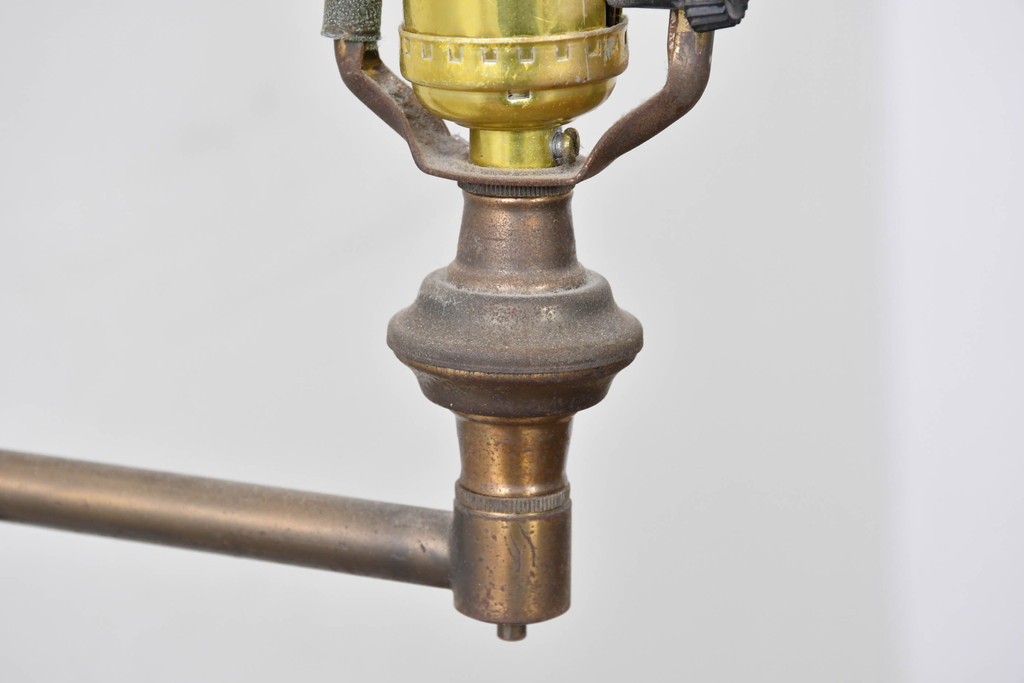 アメリカヴィンテージ　シンプルでクラシカルな佇まいのフロアスタンド　(R-087007)