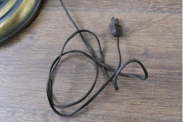 アメリカヴィンテージ　シンプルでクラシカルな佇まいのフロアスタンド　(R-087007)