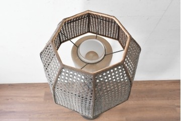 和製ヴィンテージ　希少デザイン　編み込みシェードが印象的なフロアスタンド　(R-087008)