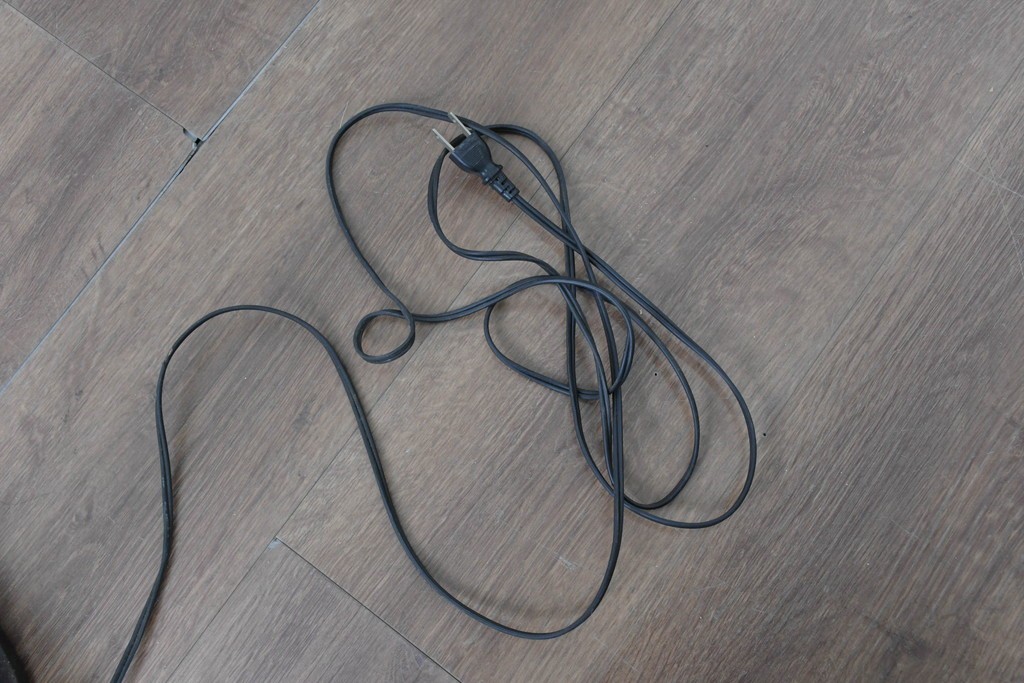 和製ヴィンテージ　希少デザイン　編み込みシェードが印象的なフロアスタンド　(R-087008)