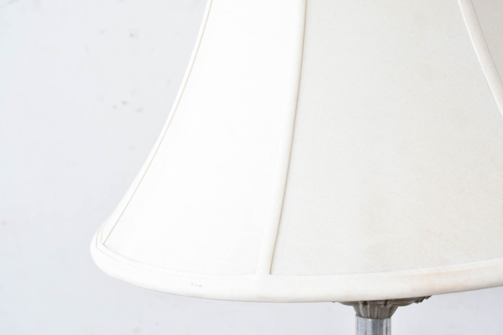 アメリカヴィンテージ　アールデコ　装飾的な支柱デザインが魅力のフロアスタンド　(R-087009)