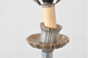 アメリカヴィンテージ　アールデコ　装飾的な支柱デザインが魅力のフロアスタンド　(R-087009)