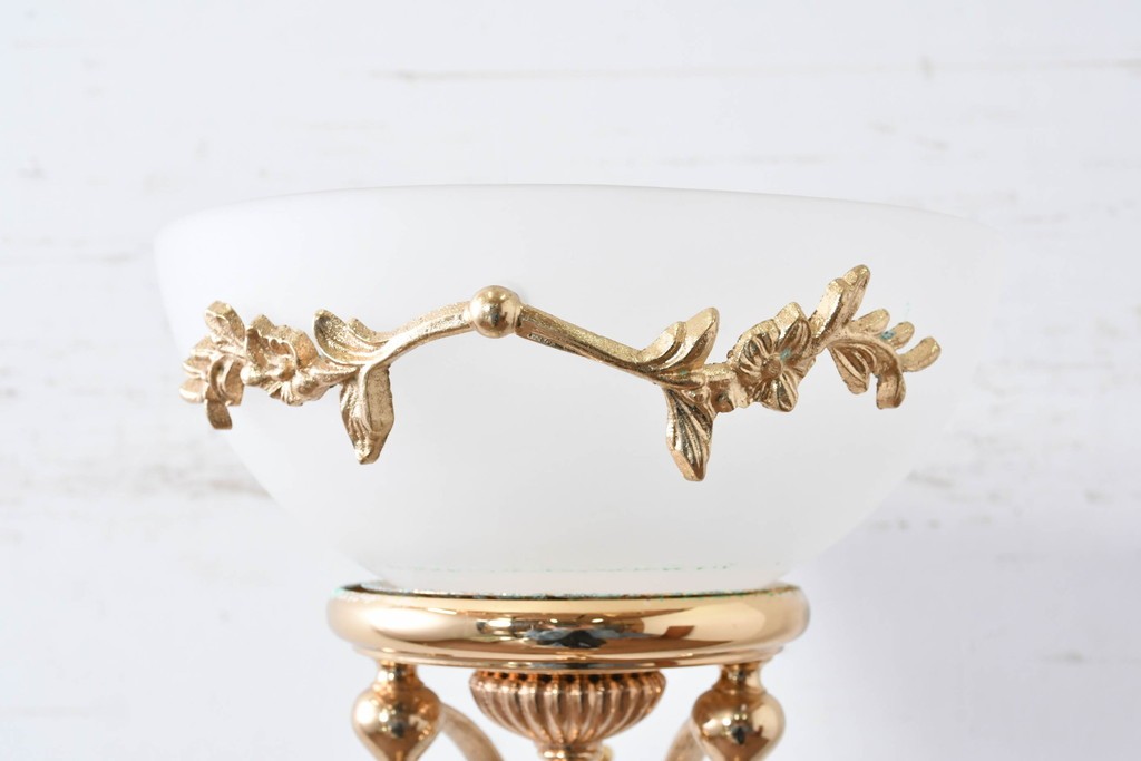 中古　YAMAGIWA(ヤマギワ)　優美な装飾が施されたフロアランプ　(R-087010)