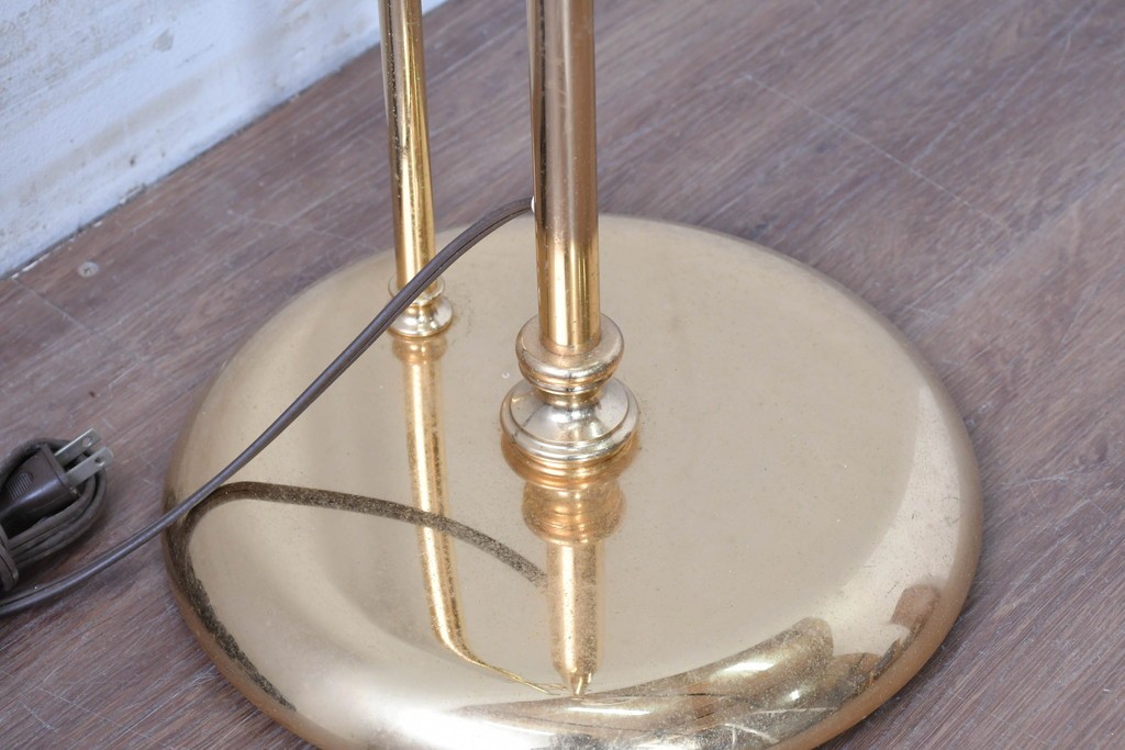 中古　YAMAGIWA(ヤマギワ)　優美な装飾が施されたフロアランプ　(R-087010)