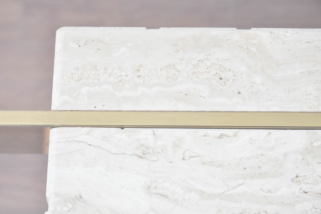 中古　イタリア高級家具ブランド　Artedi(アルディ)　石材ベースと十字フレームが特徴的なガラストップローテーブル　(R-087011)