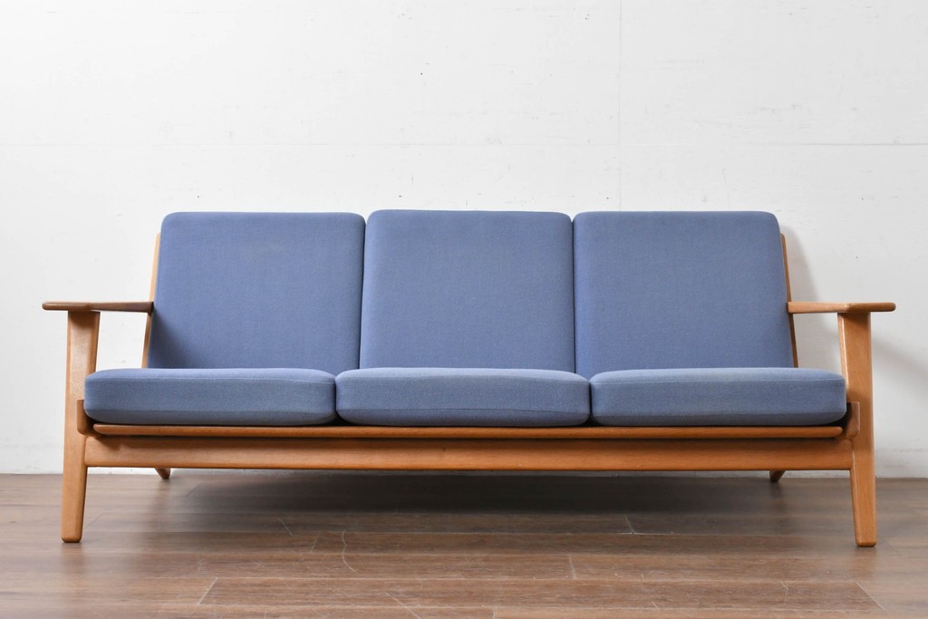 デンマークヴィンテージ　希少!!　GETAMA(ゲタマ)　ILLUMS BOLIGHUS(イルムス・ボリフス)　HAKUHAN MOKUZAI(白半木材)　Hans J. Wegner(ハンス・J・ウェグナー)　GE290　3人掛けソファ　(R-087012)