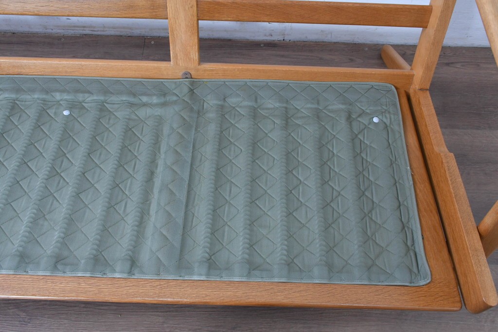 デンマークヴィンテージ　希少!!　GETAMA(ゲタマ)　ILLUMS BOLIGHUS(イルムス・ボリフス)　HAKUHAN MOKUZAI(白半木材)　Hans J. Wegner(ハンス・J・ウェグナー)　GE290　3人掛けソファ　(R-087012)