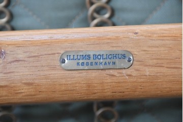 デンマークヴィンテージ　希少!!　GETAMA(ゲタマ)　ILLUMS BOLIGHUS(イルムス・ボリフス)　HAKUHAN MOKUZAI(白半木材)　Hans J. Wegner(ハンス・J・ウェグナー)　GE290　3人掛けソファ　(R-087012)