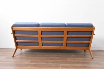 デンマークヴィンテージ　希少!!　GETAMA(ゲタマ)　ILLUMS BOLIGHUS(イルムス・ボリフス)　HAKUHAN MOKUZAI(白半木材)　Hans J. Wegner(ハンス・J・ウェグナー)　GE290　3人掛けソファ　(R-087012)