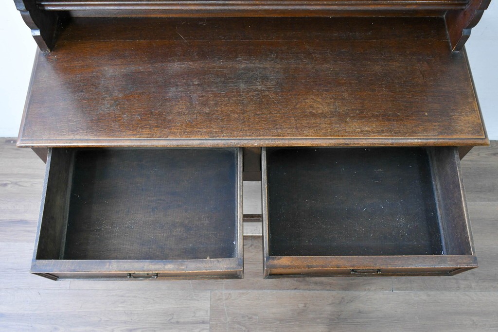 イギリスアンティーク　オーク材　引き出し付きカップボード　(R-087014)