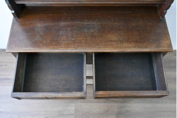 イギリスアンティーク　オーク材　引き出し付きカップボード　(R-087014)