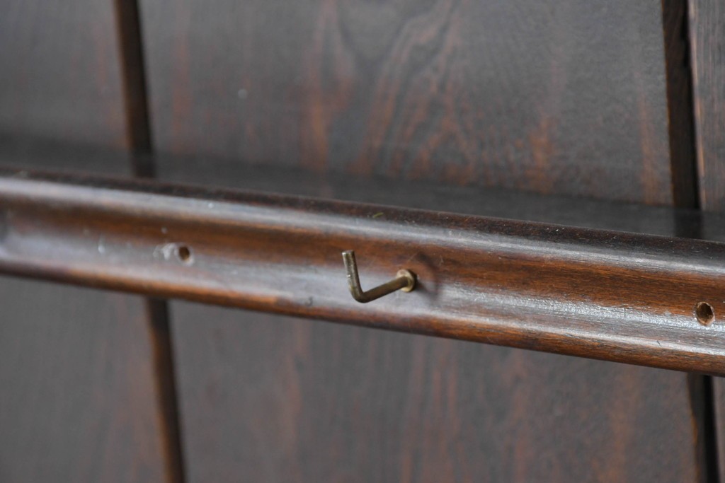 イギリスアンティーク　オーク材　引き出し付きカップボード　(R-087014)