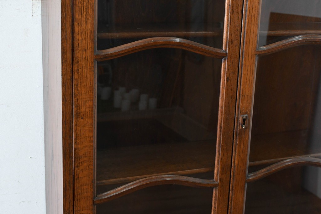 イギリスアンティーク　オーク材　小振りなビューローブックケース　(R-087015)