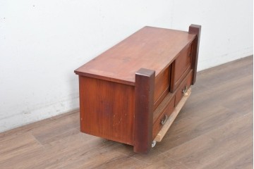 和製ヴィンテージ　両端の力強い柱状の意匠がアクセントの引き出し付き置き床　(R-087017)