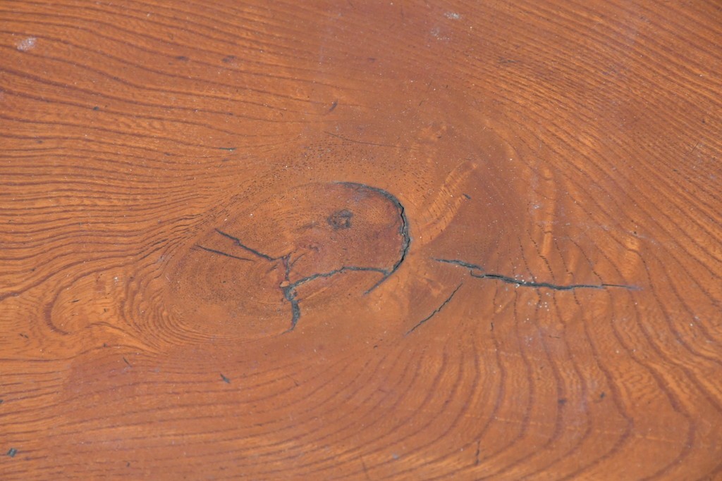 和製ヴィンテージ　両端の力強い柱状の意匠がアクセントの引き出し付き置き床　(R-087017)