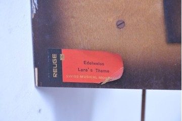 中古　美品　REUGE(リュージュ)　スイス製オルゴール付き　シャレーデザインの鳩時計　(R-087018)