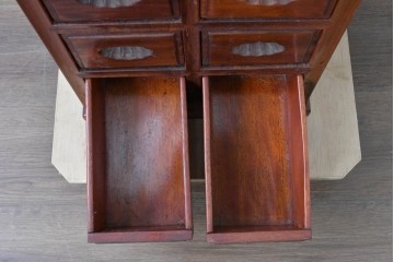 和製ヴィンテージ　花梨(カリン)材　引き出し12杯のサイドチェスト　(R-087019)