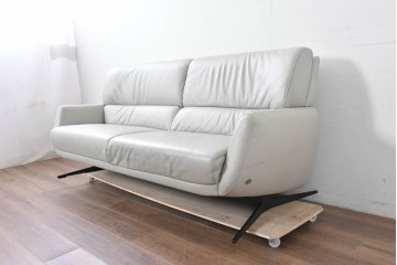 中古　IDC大塚家具取り扱い　himolla(ヒモラ)　ハーゲン　model.9805　総革張りの3人掛けソファ　定価約49万円　(R-087020)