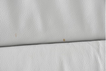 中古　IDC大塚家具取り扱い　himolla(ヒモラ)　ハーゲン　model.9805　総革張りの3人掛けソファ　定価約49万円　(R-087020)