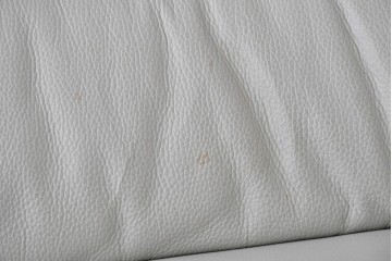 中古　IDC大塚家具取り扱い　himolla(ヒモラ)　ハーゲン　model.9805　総革張りの3人掛けソファ　定価約49万円　(R-087020)