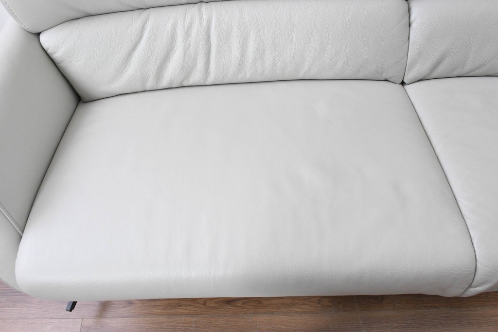 中古　IDC大塚家具取り扱い　himolla(ヒモラ)　ハーゲン　model.9805　総革張りの3人掛けソファ　定価約49万円　(R-087020)