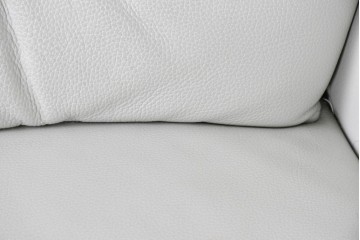 中古　IDC大塚家具取り扱い　himolla(ヒモラ)　ハーゲン　model.9805　総革張りの3人掛けソファ　定価約49万円　(R-087020)