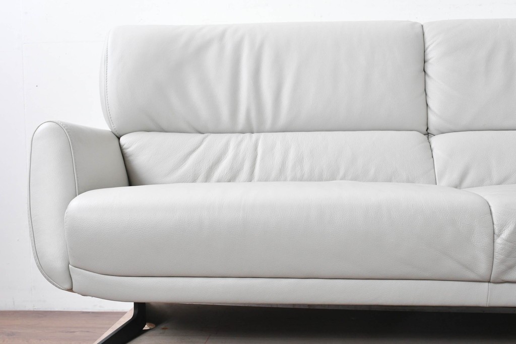 中古　IDC大塚家具取り扱い　himolla(ヒモラ)　ハーゲン　model.9805　総革張りの3人掛けソファ　定価約49万円　(R-087020)