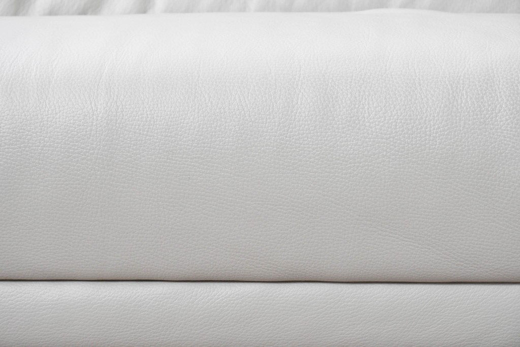 中古　IDC大塚家具取り扱い　himolla(ヒモラ)　ハーゲン　model.9805　総革張りの3人掛けソファ　定価約49万円　(R-087020)