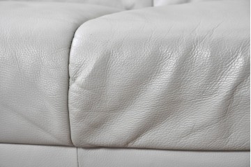 中古　IDC大塚家具取り扱い　himolla(ヒモラ)　ハーゲン　model.9805　総革張りの3人掛けソファ　定価約49万円　(R-087020)