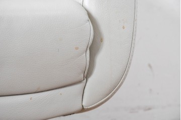 中古　IDC大塚家具取り扱い　himolla(ヒモラ)　ハーゲン　model.9805　総革張りの3人掛けソファ　定価約49万円　(R-087020)