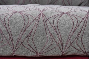 新古　未使用展示品　超美品　HUKLA Classic(フクラ)　CLIVIA(クリビア)　FF- 2003/FC-2614　曲線的フォルムと大胆な配色が目を引く2.5人掛けソファ　定価約53万円　(R-087021)