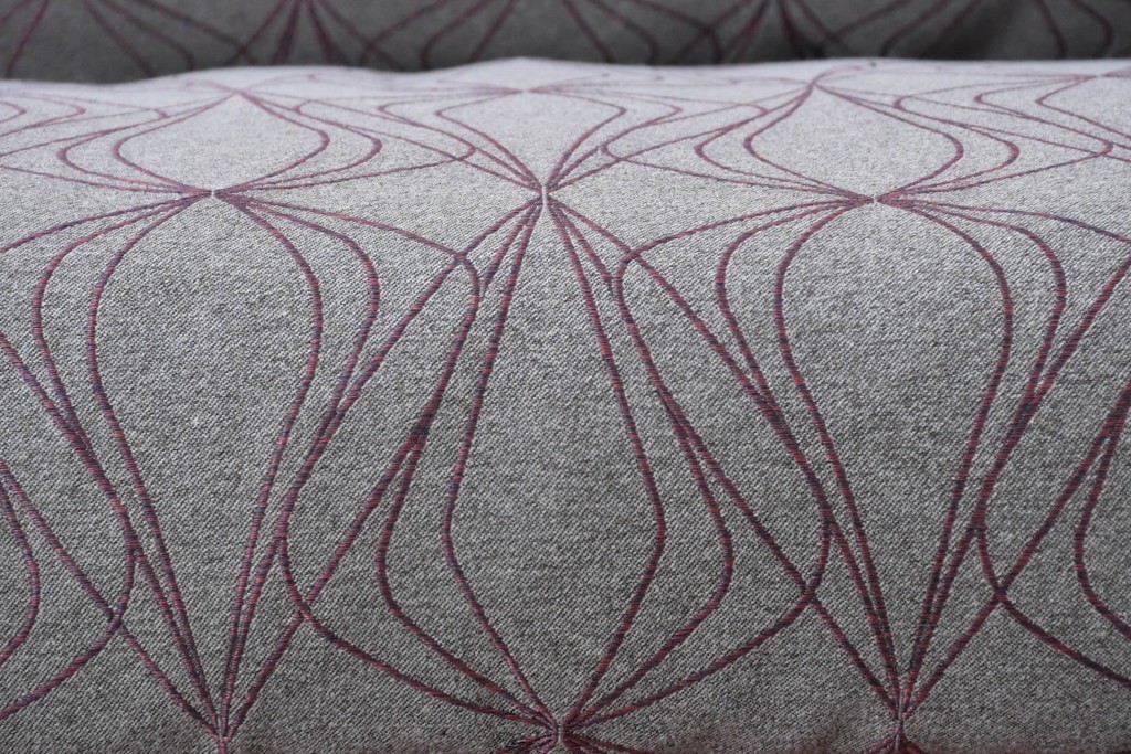 新古　未使用展示品　超美品　HUKLA Classic(フクラ)　CLIVIA(クリビア)　FF- 2003/FC-2614　曲線的フォルムと大胆な配色が目を引く2.5人掛けソファ　定価約53万円　(R-087021)