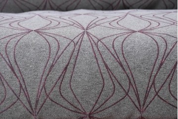 新古　未使用展示品　超美品　HUKLA Classic(フクラ)　CLIVIA(クリビア)　FF- 2003/FC-2614　曲線的フォルムと大胆な配色が目を引く2.5人掛けソファ　定価約53万円　(R-087021)