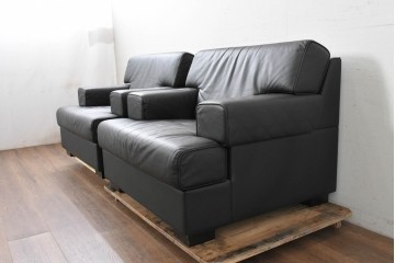 中古　美品　天童木工 最高級ライン　どっしりとしたボリューム感が魅力のT-7230WB-BLイージーチェア2脚セット　定価(2脚合計)約200万円　(R-087023)