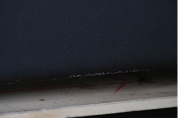 中古　美品　天童木工 最高級ライン　どっしりとしたボリューム感が魅力のT-7230WB-BLイージーチェア2脚セット　定価(2脚合計)約200万円　(R-087023)