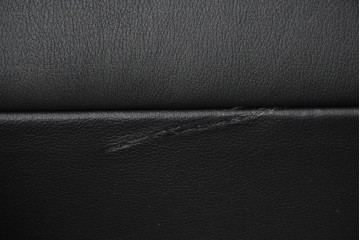 中古　美品　天童木工 最高級ライン　どっしりとしたボリューム感が魅力のT-7230WB-BLイージーチェア2脚セット　定価(2脚合計)約200万円　(R-087023)