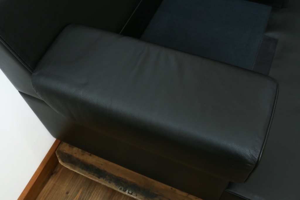 中古　美品　天童木工　T-7230WB-BL　最高級ラインのイージーチェア2脚セット　定価(2脚合計)約200万円　(R-087023)
