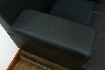 中古　美品　天童木工　T-7230WB-BL　最高級ラインのイージーチェア2脚セット　定価(2脚合計)約200万円　(R-087023)